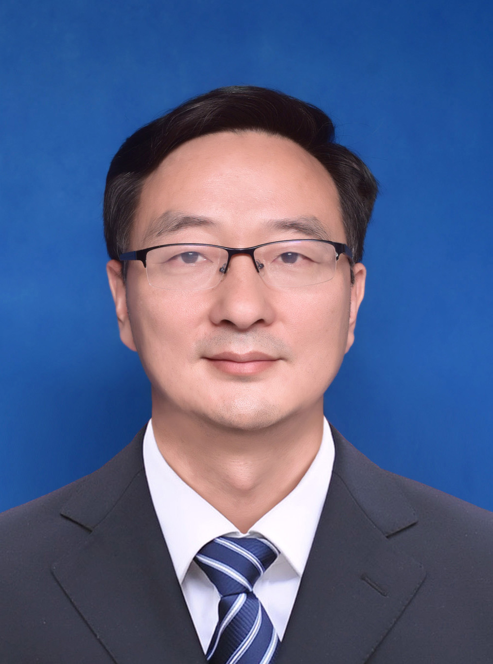 董刚.jpg